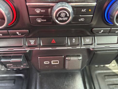 Used 2022 Chevrolet Silverado 3500 LT w/ Convenience Package image 35