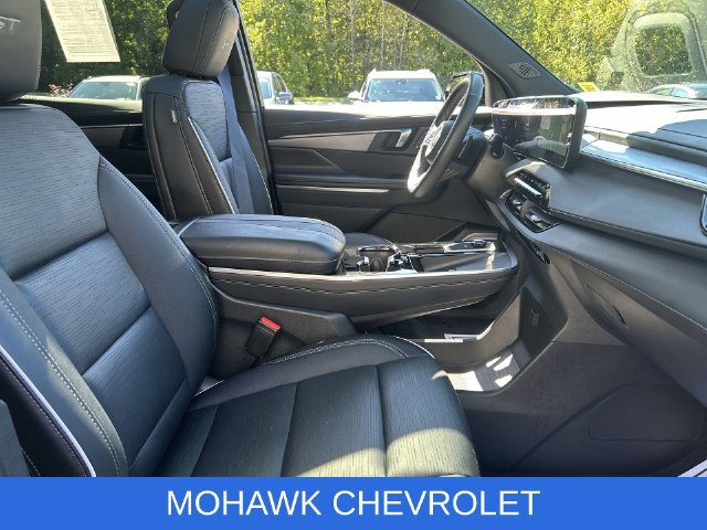Used 2025 Buick Enclave Sport Touring w/ Power Package AWD/4WD image 29