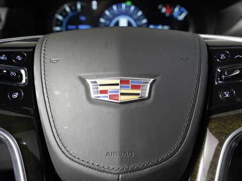 Used 2020 Cadillac Escalade Platinum AWD/4WD image 35