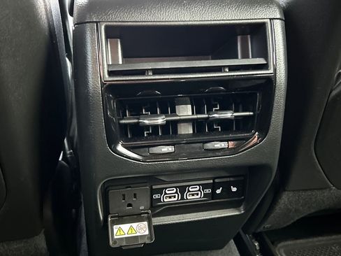 Used 2024 Jeep Grand Cherokee Limited w/ Trailer Tow Package image 20