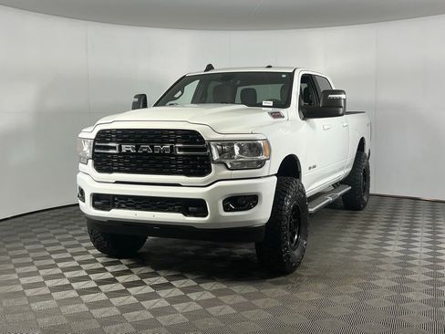 Used 2024 RAM 2500 Big Horn w/ Sport Appearance Package image 4