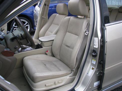 Used 2009 Acura RL w/ Technology Package AWD/4WD image 10