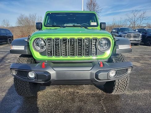 New 2026 Jeep Wrangler Rubicon w/ Technology Group image 8