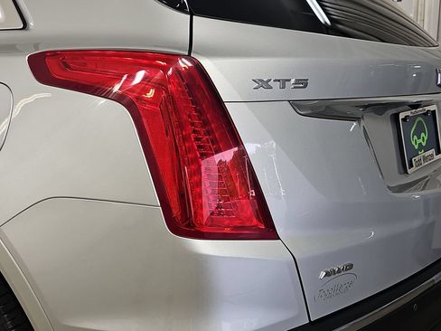 Used 2017 Cadillac XT5 Premium Luxury AWD/4WD image 41