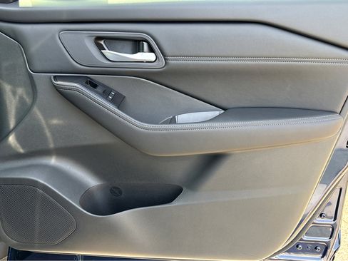 New 2026 Nissan Rogue SV image 12