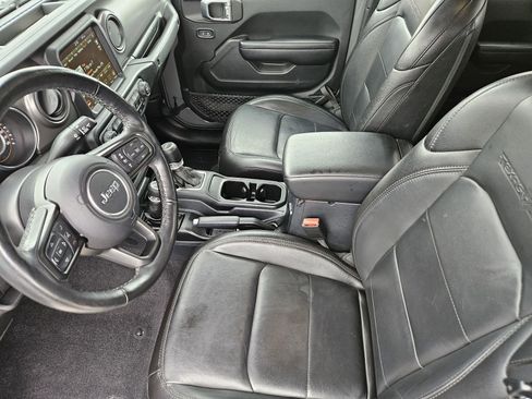 Used 2021 Jeep Gladiator Sport image 18