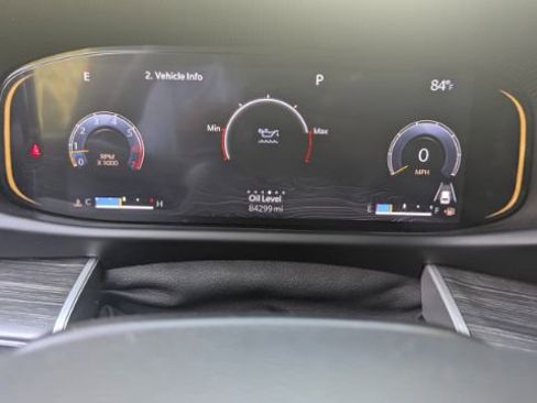 Used 2023 Jeep Wagoneer L Series II image 32