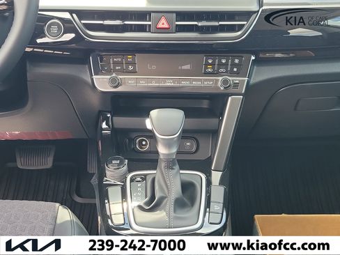 New 2026 Kia Seltos S FWD image 18