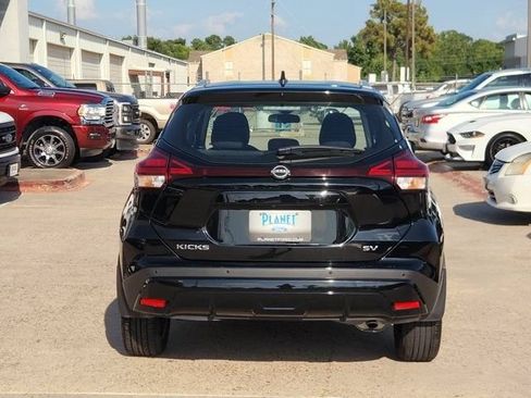 Used 2023 Nissan Kicks SV FWD image 6
