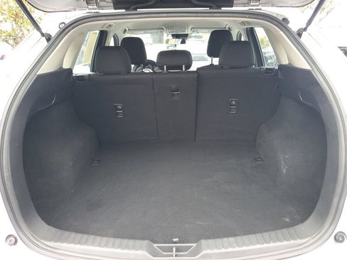 Used 2019 MAZDA CX-5 Sport FWD image 10
