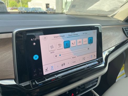 New 2026 Volkswagen Atlas SE FWD image 21