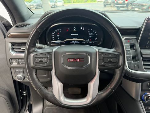 Used 2022 GMC Yukon XL SLE w/ Gmc Pro Safety Plus Package AWD/4WD image 14