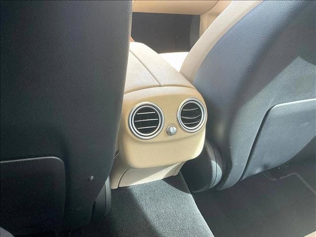 Used 2017 Mercedes-Benz C 300 Sedan image 23
