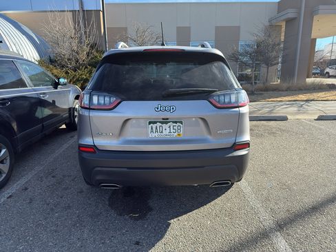 Used 2019 Jeep Cherokee Latitude Plus w/ Cold Weather Group image 3