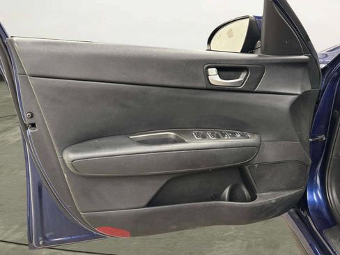 Used 2019 Kia Optima S w/ S Panoramic Sunroof Package image 10