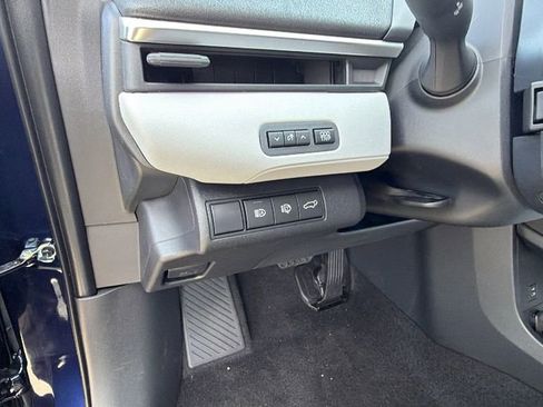 New 2026 Subaru Solterra Limited image 28