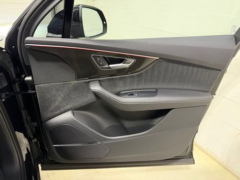 Used 2024 Audi SQ7 Premium Plus image 49