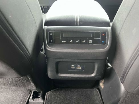 Certified 2023 Nissan Pathfinder SV image 17