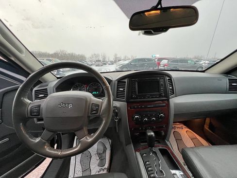 Used 2007 Jeep Grand Cherokee Limited image 18