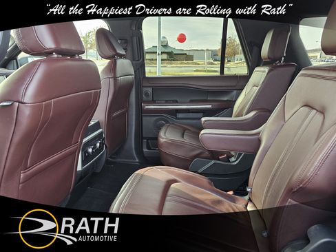 Used 2024 Ford Expedition Max Limited image 19