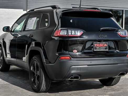 Used 2019 Jeep Cherokee Latitude Plus AWD/4WD image 9