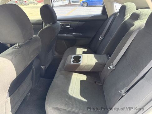 Used 2015 Nissan Altima 2.5 S w/ Power Driver Seat Package FWD image 12