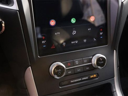 Certified 2024 Ford Edge SEL image 17