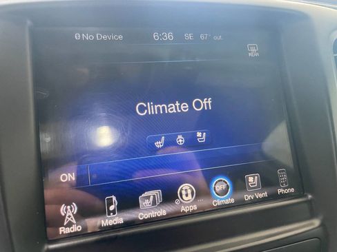 Used 2015 Chrysler 200 S w/ Navigation & Sound Group I image 35