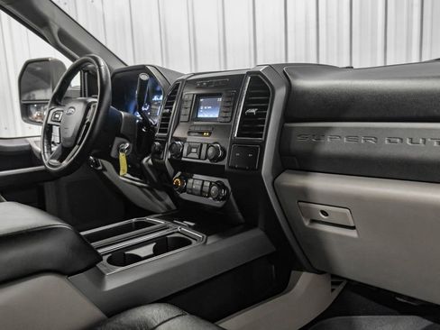 Used 2019 Ford F250 XL w/ STX Appearance Package AWD/4WD image 12