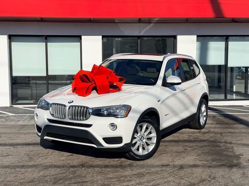 Used 2016 BMW X3 xDrive28i image 1