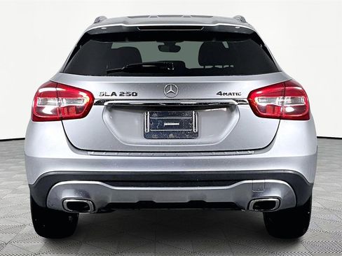 Used 2018 Mercedes-Benz GLA 250 4MATIC image 5