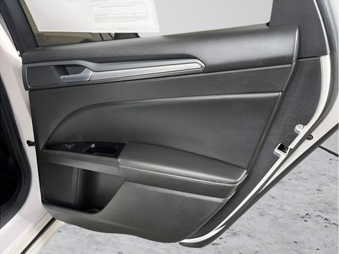 Used 2014 Ford Fusion Titanium AWD/4WD image 13
