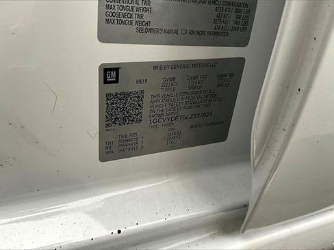 Used 2020 Chevrolet Silverado 1500 LT w/ All-Star Edition image 16