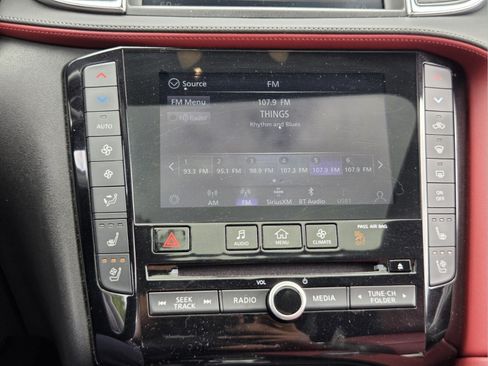 Used 2023 INFINITI QX50 Sport AWD/4WD image 16