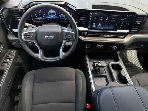 Used 2023 Chevrolet Silverado 1500 RST w/ Z71 Off-Road Package image 12