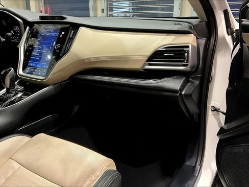 Used 2025 Subaru Outback Limited image 17