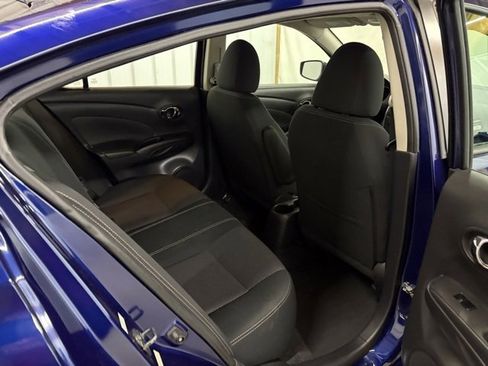 Used 2018 Nissan Versa SV image 13