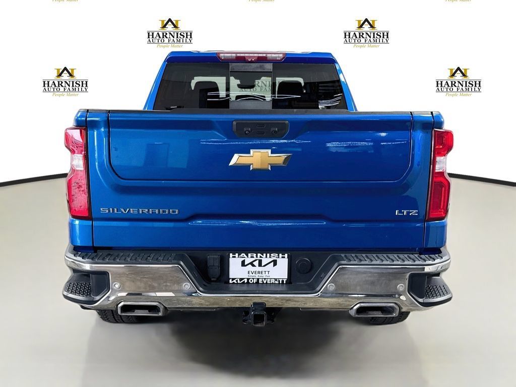 Used 2022 Chevrolet Silverado 1500 LTZ w/ LTZ Premium Package AWD/4WD image 6