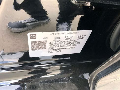 Certified 2025 Cadillac CT5 V w/ Technology Package RWD image 37