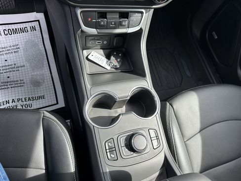 Used 2024 GMC Terrain SLT w/ Infotainment Package II AWD/4WD image 20