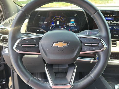 Certified 2025 Chevrolet Equinox LT w/ Convenience Package II FWD image 19