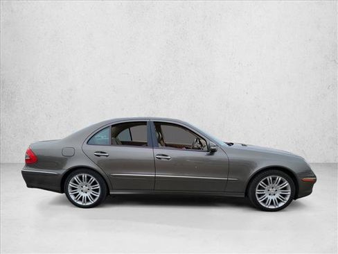 Used 2008 Mercedes-Benz E 350 Sedan image 4