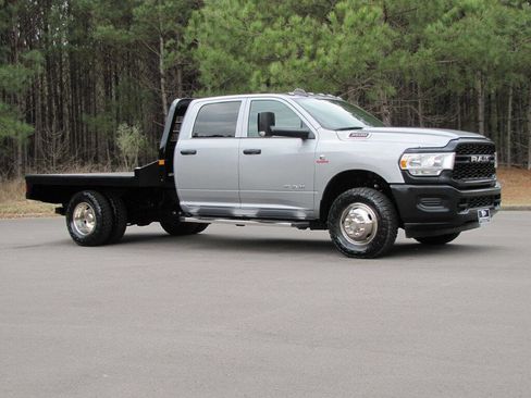 Used 2022 RAM 3500 Tradesman w/ Max Tow Package image 6