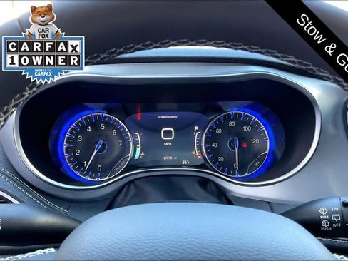 Used 2026 Chrysler Pacifica Limited w/ S Appearance Package FWD image 20