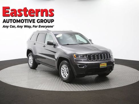 Used 2020 Jeep Grand Cherokee Laredo AWD/4WD image 48