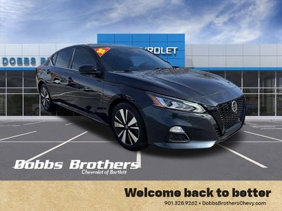 Used 2022 Nissan Altima 2.5 SV w/ SV Premium Package