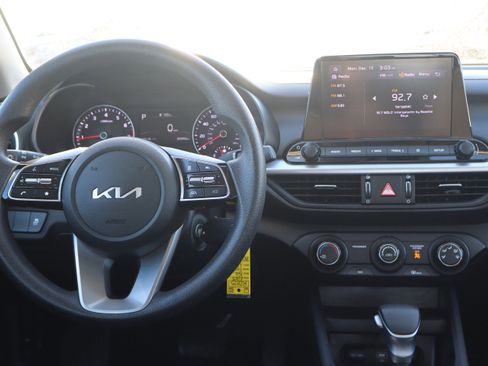 Used 2023 Kia Forte LXS image 14