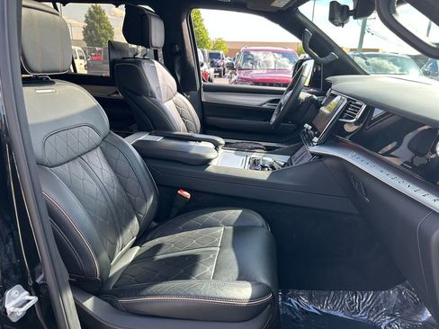 Certified 2023 Jeep Grand Wagoneer L Series III w/ Rear Seat Video Group 1 AWD/4WD image 31