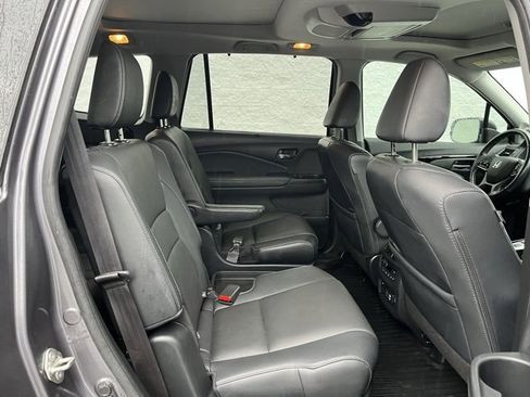 Used 2019 Honda Pilot Elite image 9