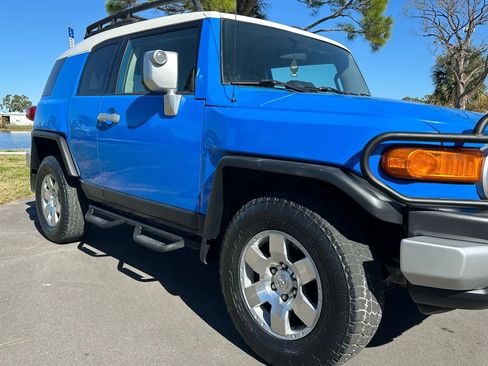 Used 2007 Toyota FJ Cruiser 4WD image 5